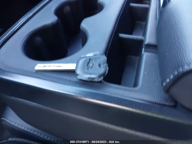 2018 CHEVROLET SILVERADO 1500 LT VIN: 1GCPCREC1JF166037