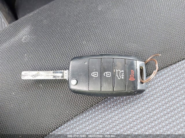 2016 KIA SPORTAGE LX VIN: KNDPBCAC8G7834411