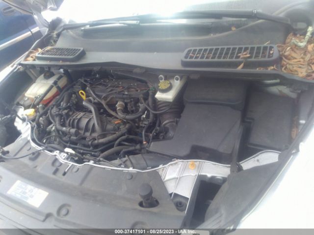 1FMCU0GX0EUB81455 Ford ESCAPE SE