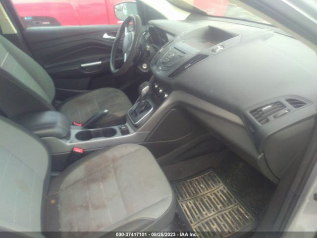 1FMCU0GX0EUB81455 Ford ESCAPE SE