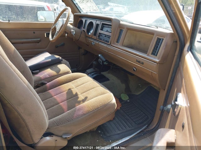 1988 FORD RANGER VIN: 1FTCR11T0JUD35304