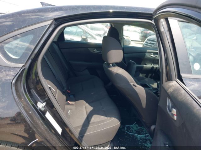 3KPF24AD1ME338095 KIA Forte Lxs