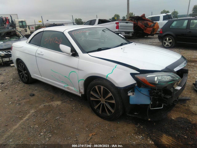 1C3BCBGG1EN134464 Chrysler 200 S