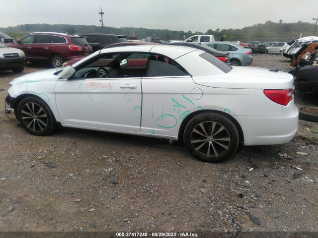 1C3BCBGG1EN134464 Chrysler 200 S