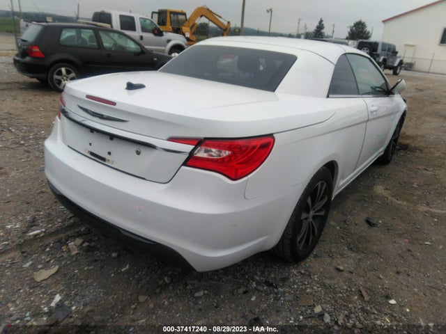 1C3BCBGG1EN134464 Chrysler 200 S