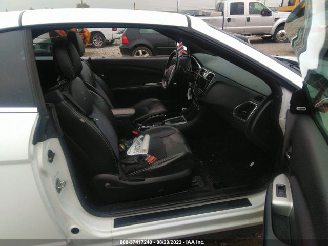 1C3BCBGG1EN134464 Chrysler 200 S