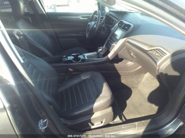 3FA6P0HD5FR105953 Ford FUSION SE
