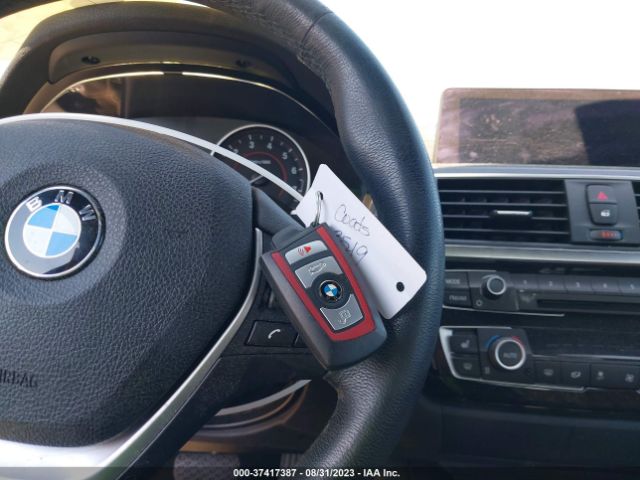 WBA8D9C59JA616405 BMW 3 Series 330i Xdrive