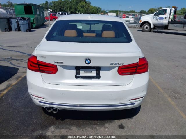 WBA8D9C59JA616405 BMW 3 Series 330i Xdrive