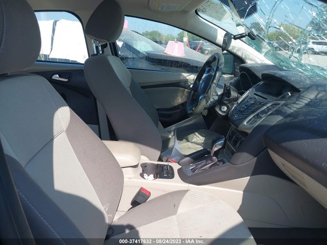 Ford FOCUS SE 2014 1FADP3F25EL353059 Image 5