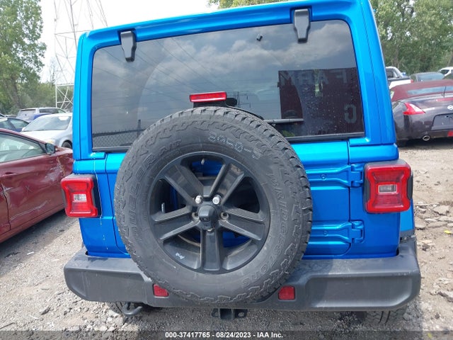 1C4HJXEN8NW159690 Jeep Wrangler Unlimited Sahara Altitude