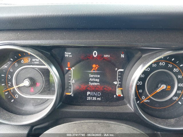 1C4HJXEN8NW159690 Jeep Wrangler Unlimited Sahara Altitude