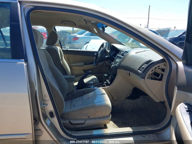 2004 HONDA ACCORD SDN LX VIN: 1HGCM56444A111239