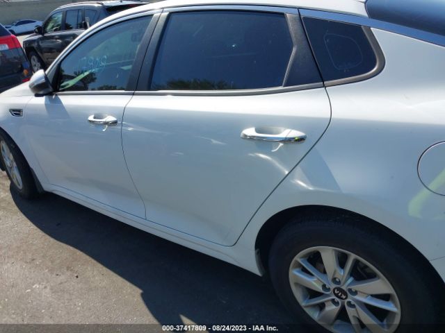 KNAGT4L31J5216508 KIA Optima Lx
