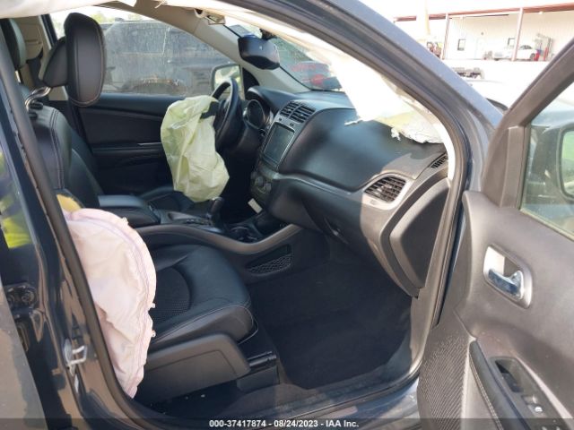 3C4PDDGG8JT173167 Dodge Journey Crossroad