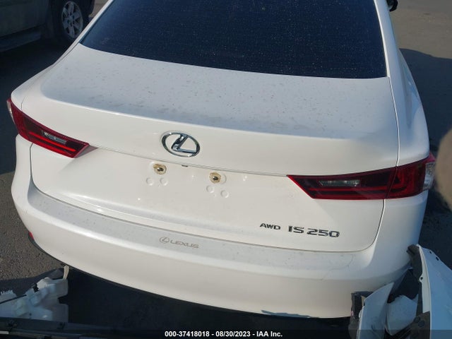 Lexus IS 250 2014 JTHCF1D22E5008378 Image 9