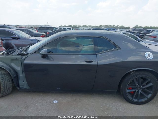 2C3CDZJG7NH117972 Dodge Challenger Gt