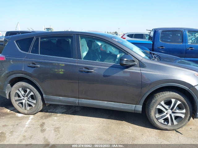 2018 TOYOTA RAV4 LE VIN: 2T3BFREV1JW702020