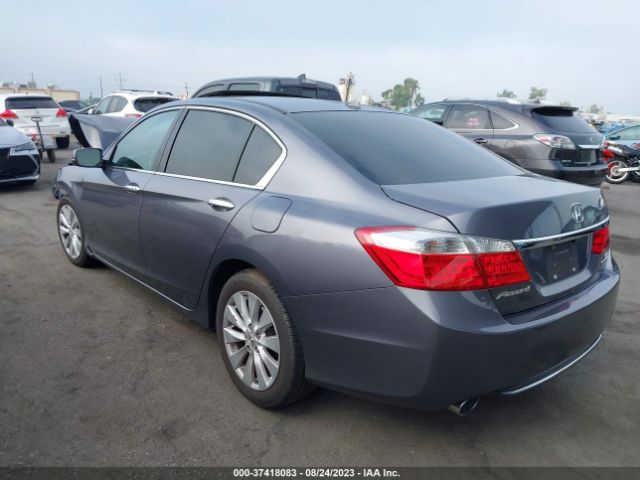 1HGCR3F90FA032512 Honda Accord Sedan Touring
