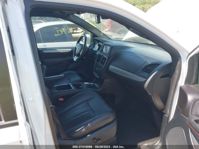 2C4RDGEG5JR281018 Dodge Grand Caravan Gt