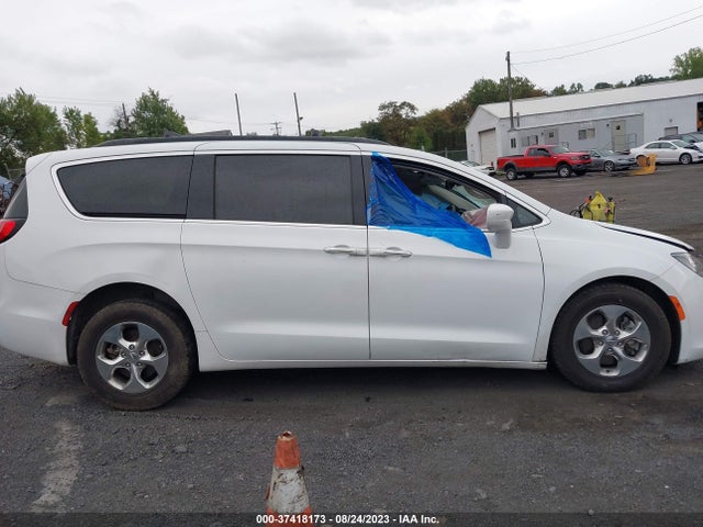 2019 Chrysler Pacifica Hybrid, VIN: 2C4RC1H73KR537878