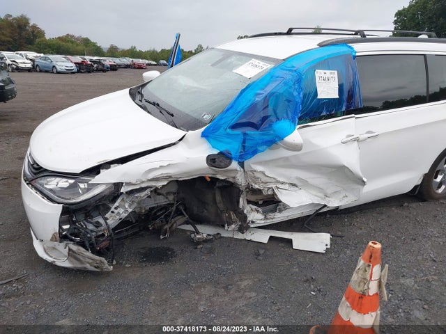 2019 Chrysler Pacifica Hybrid, VIN: 2C4RC1H73KR537878