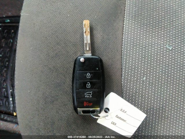 KNDPB3AC1F7703870 KIA Sportage Lx