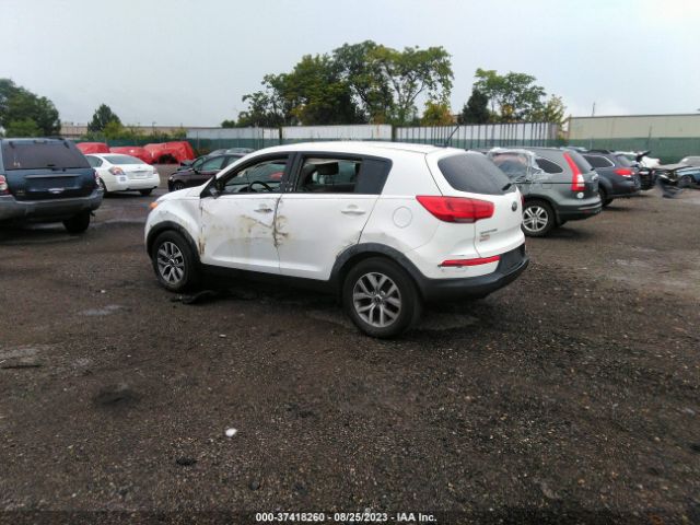 KNDPB3AC1F7703870 KIA Sportage Lx