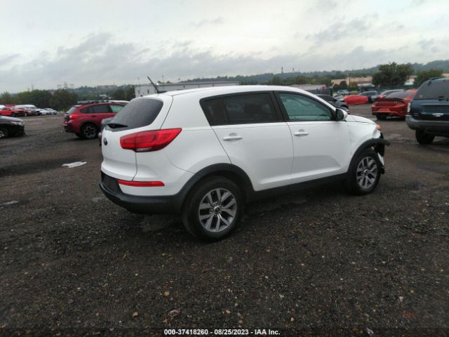 KNDPB3AC1F7703870 KIA Sportage Lx