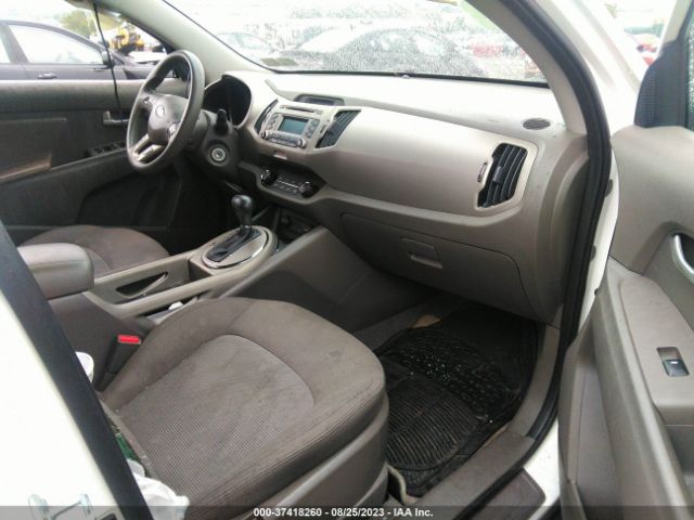 KNDPB3AC1F7703870 KIA Sportage Lx