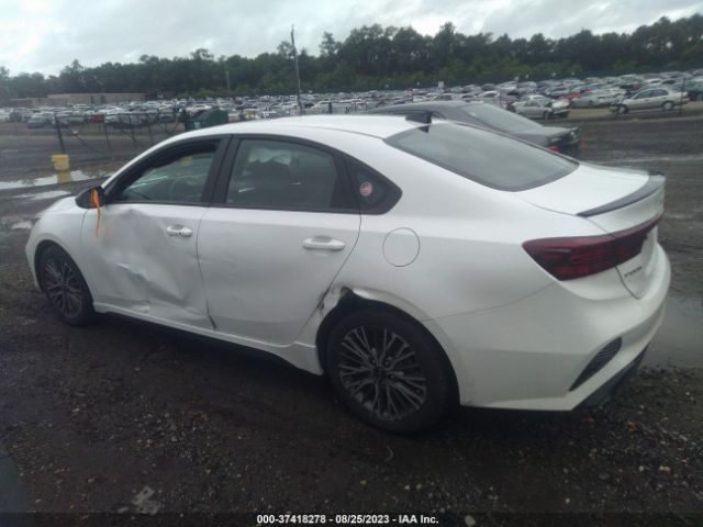 3KPF54AD2NE502771 KIA Forte Gt-line