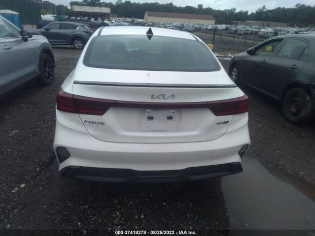 3KPF54AD2NE502771 KIA Forte Gt-line