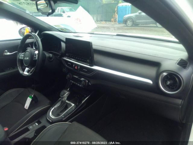 3KPF54AD2NE502771 KIA Forte Gt-line