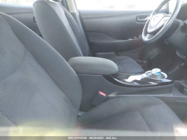1N4AZ0CP4FC319689 Nissan LEAF SV