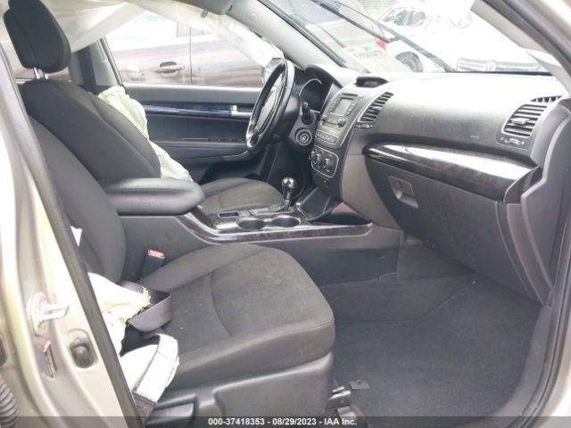 5XYKT4A77EG485953 KIA SORENTO LX