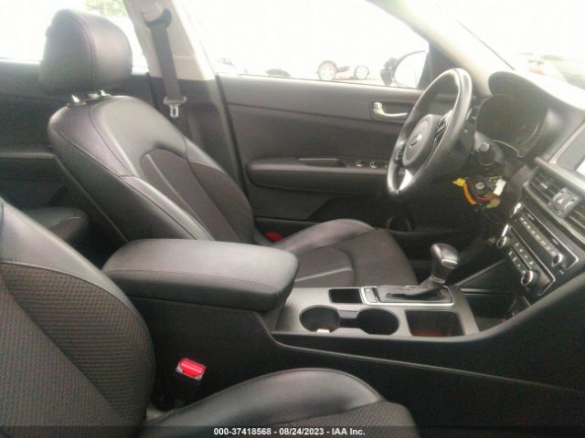 5XXGT4L39JG240943 KIA Optima S