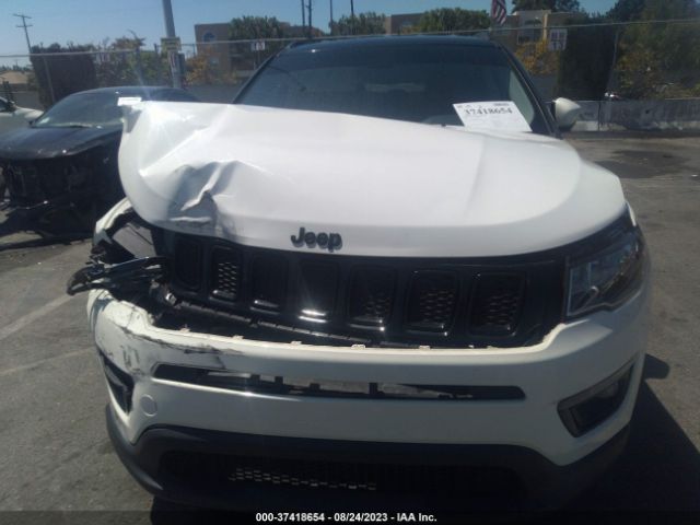3C4NJDBB5JT453382 Jeep Compass Altitude