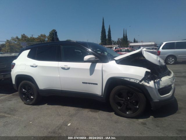 3C4NJDBB5JT453382 Jeep Compass Altitude