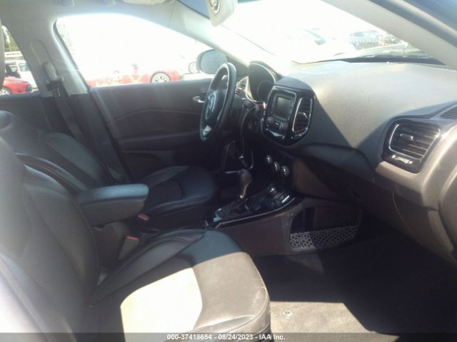 3C4NJDBB5JT453382 Jeep Compass Altitude