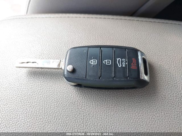 5XXGT4L3XGG113918 KIA Optima Lx