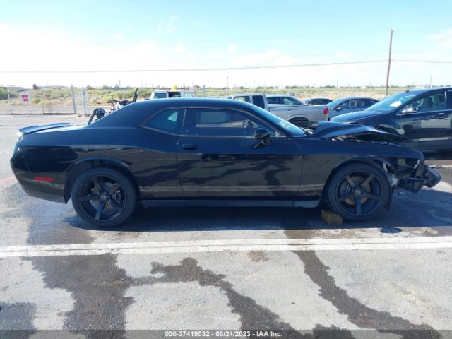 2C3CDZAG0JH327727 Dodge Challenger Sxt