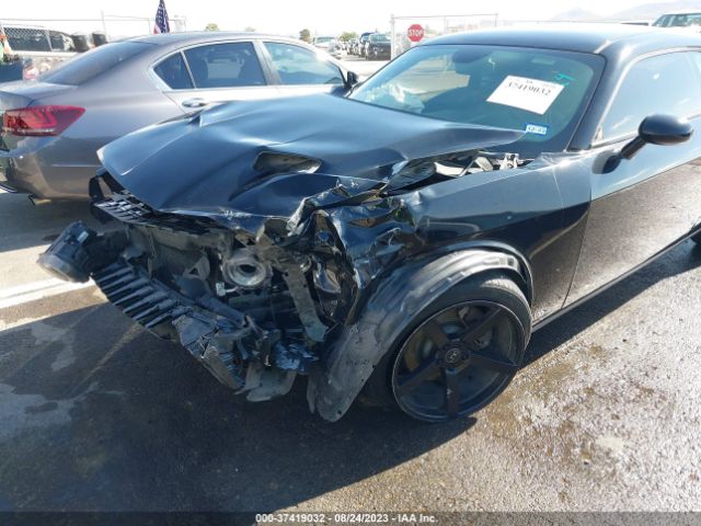 2C3CDZAG0JH327727 Dodge Challenger Sxt