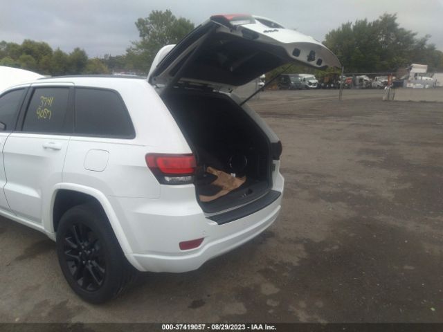 1C4RJFAG4JC360259 Jeep Grand Cherokee Altitude