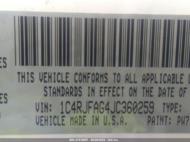 1C4RJFAG4JC360259 Jeep Grand Cherokee Altitude
