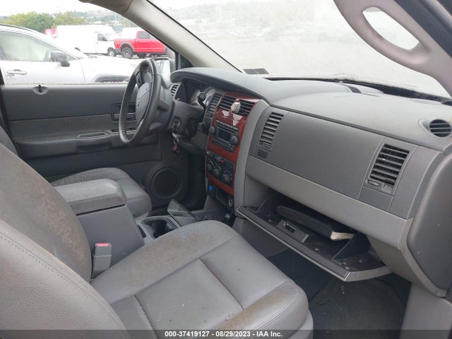 2005 DODGE DURANGO SLT VIN: 1D4HB48N45F615372