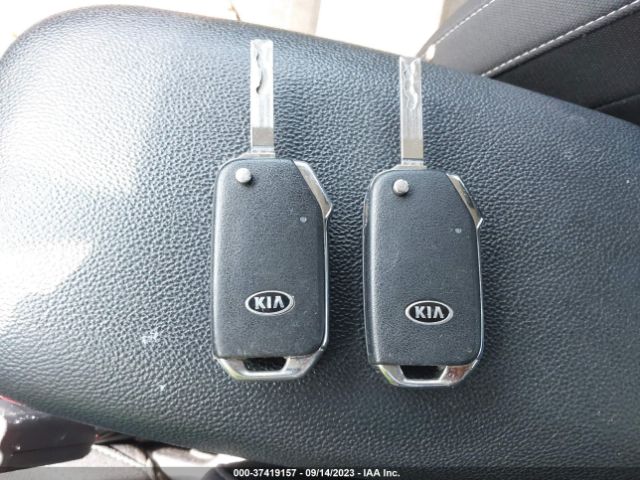 3KPF34AD5KE135916 KIA FORTE S