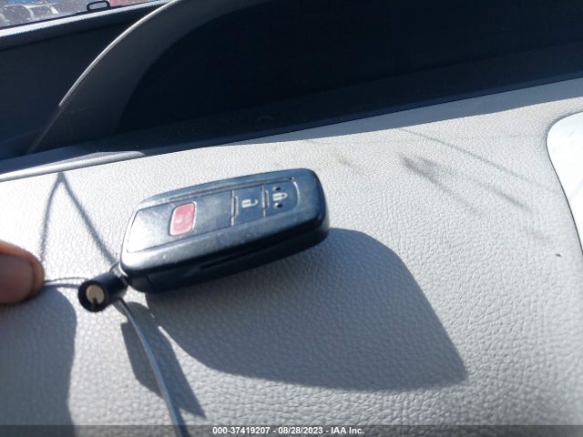 Toyota Prius Four 2016 JTDKARFU2G3519001 Image 11