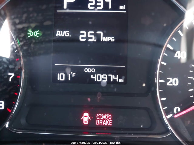 KIA FORTE LX 2017 3KPFK4A75HE114862 Image 8