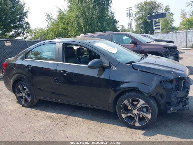 Chevrolet Sonic Premier 2020 1G1JF5SB9L4114454 Image 13