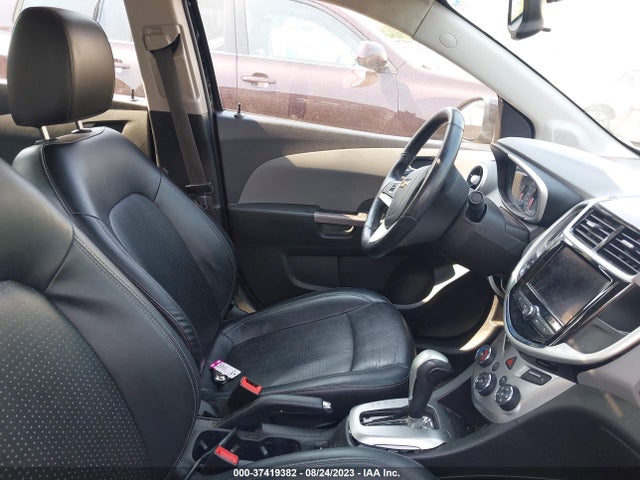 Chevrolet Sonic Premier 2020 1G1JF5SB9L4114454 Image 5